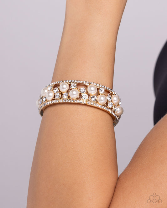 Opera Singer Gold stretch bracelet, alternate view