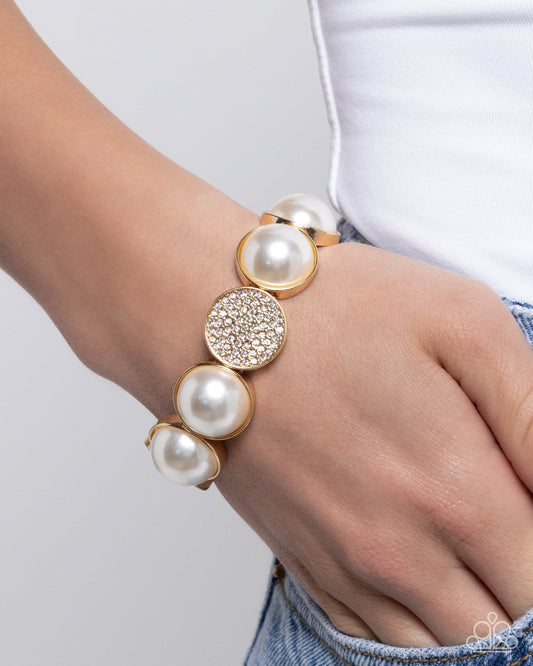 Believable Bling Gold stretch bracelet, alternate view