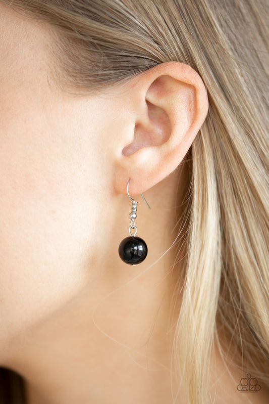 Pleasant Promenade Necklace - Black