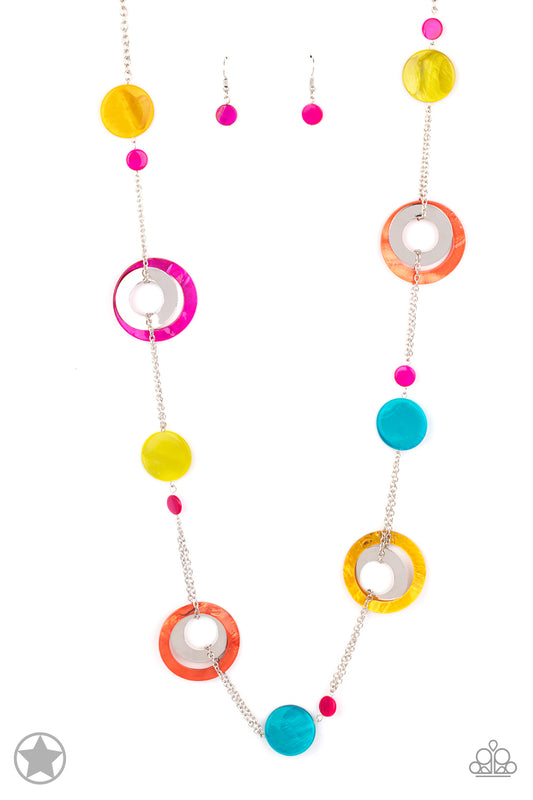 Kaleidoscopically Captivating statement necklace