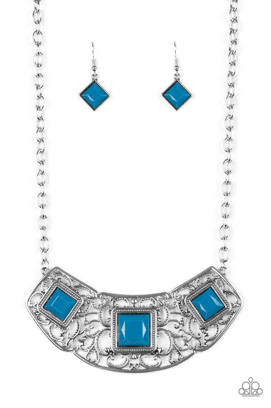 Feeling Inde-PENDANT Blue pendant necklace