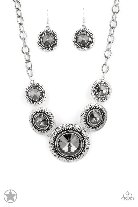 Global Glamour statement necklace