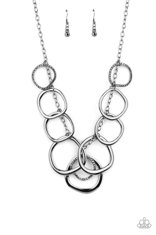 Dizzy With Desire Black statement necklace