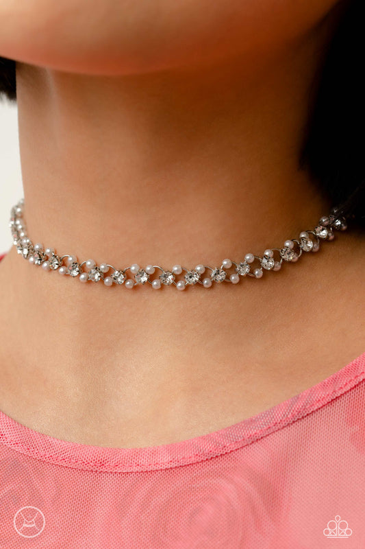 Classy Couture White choker necklace, alternate view