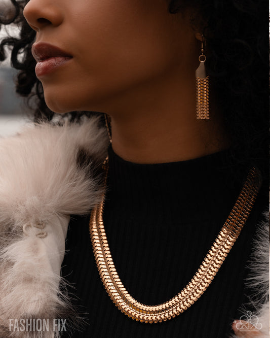 Sassy Staging Gold statement necklace, alternate view